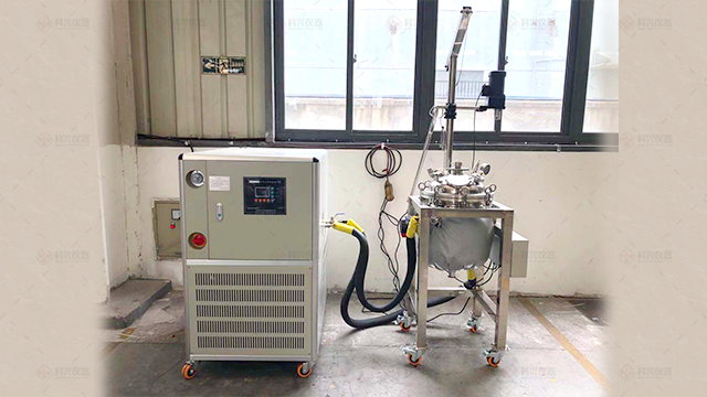 上?？婆d儀器與聚威工程塑料 （上海）有限公司